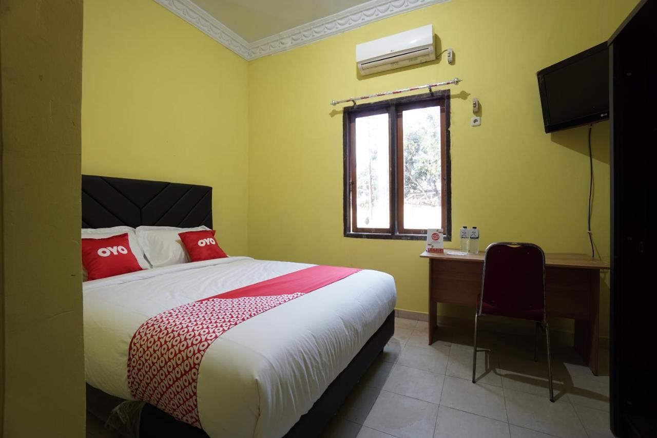 Oyo 2486 Bahana Guest House Manado Exterior photo