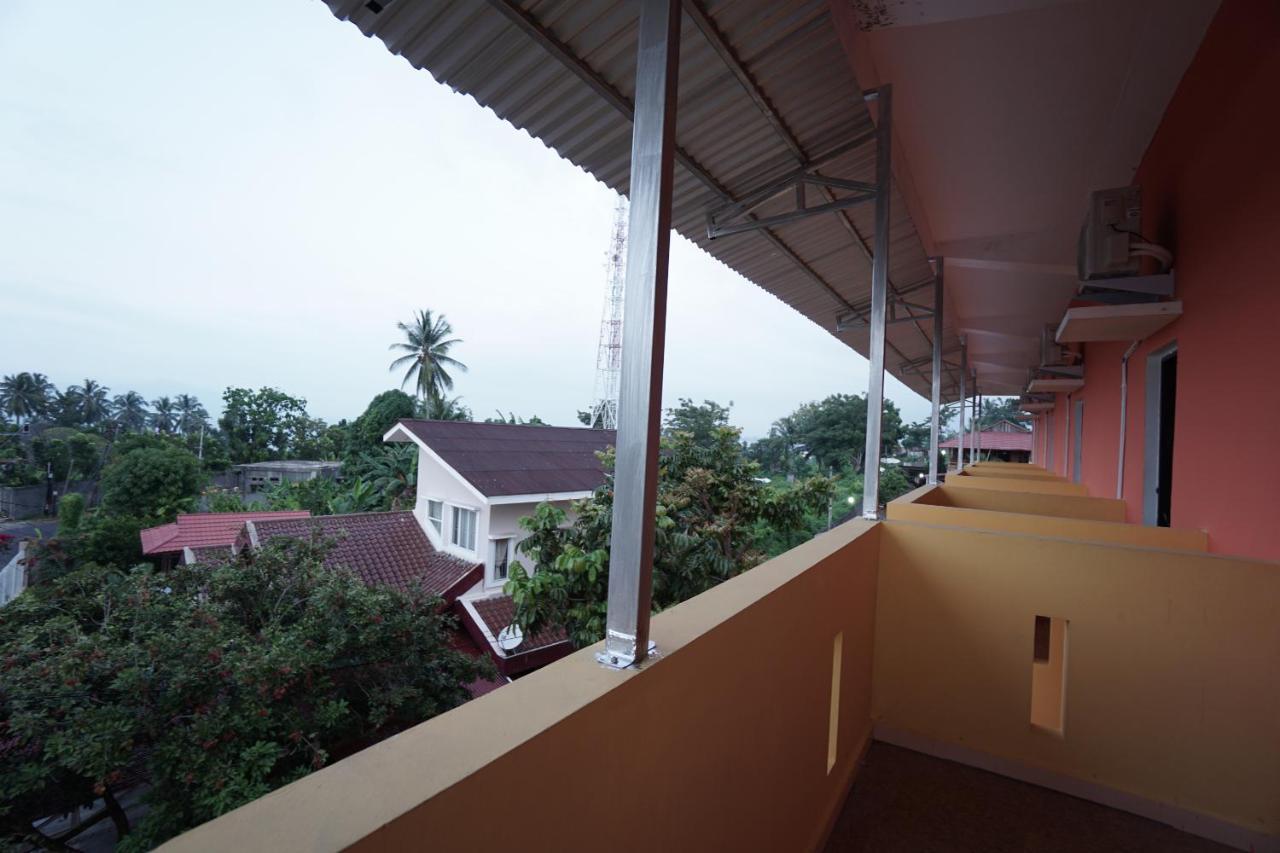 Oyo 2486 Bahana Guest House Manado Exterior photo